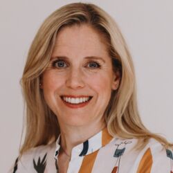 Dr. Sarah Müller