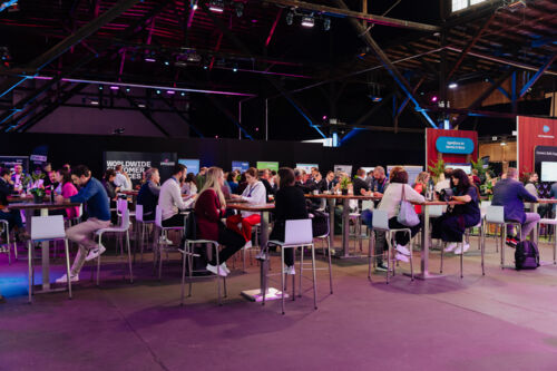 Networking_Networking Tische